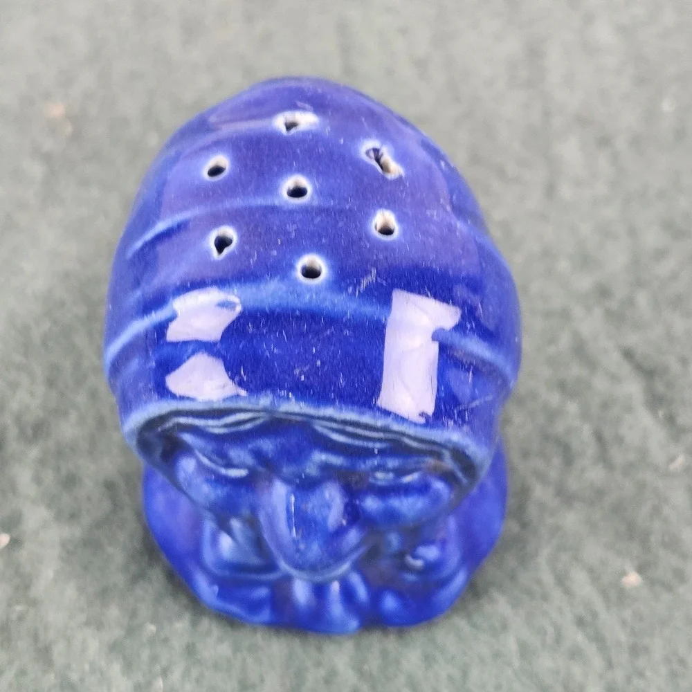 Vintage W.C. Fields Top Hat Blue‎ Glaze 3.25